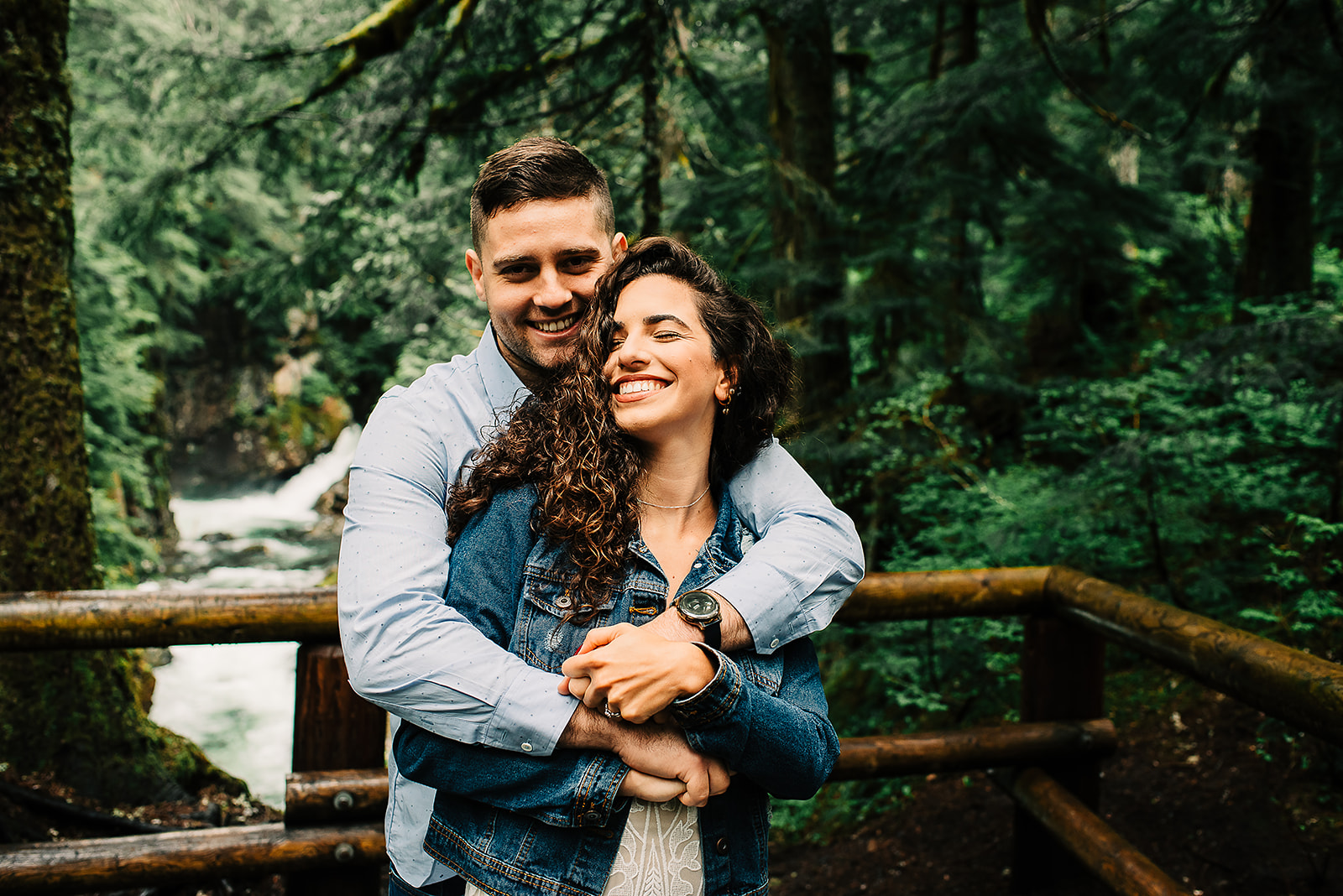 Rainy Day Engagement Photos, Franklin falls, Session at Lincoln Falls, adventure photographer. adventure elopement, adventure engagement session