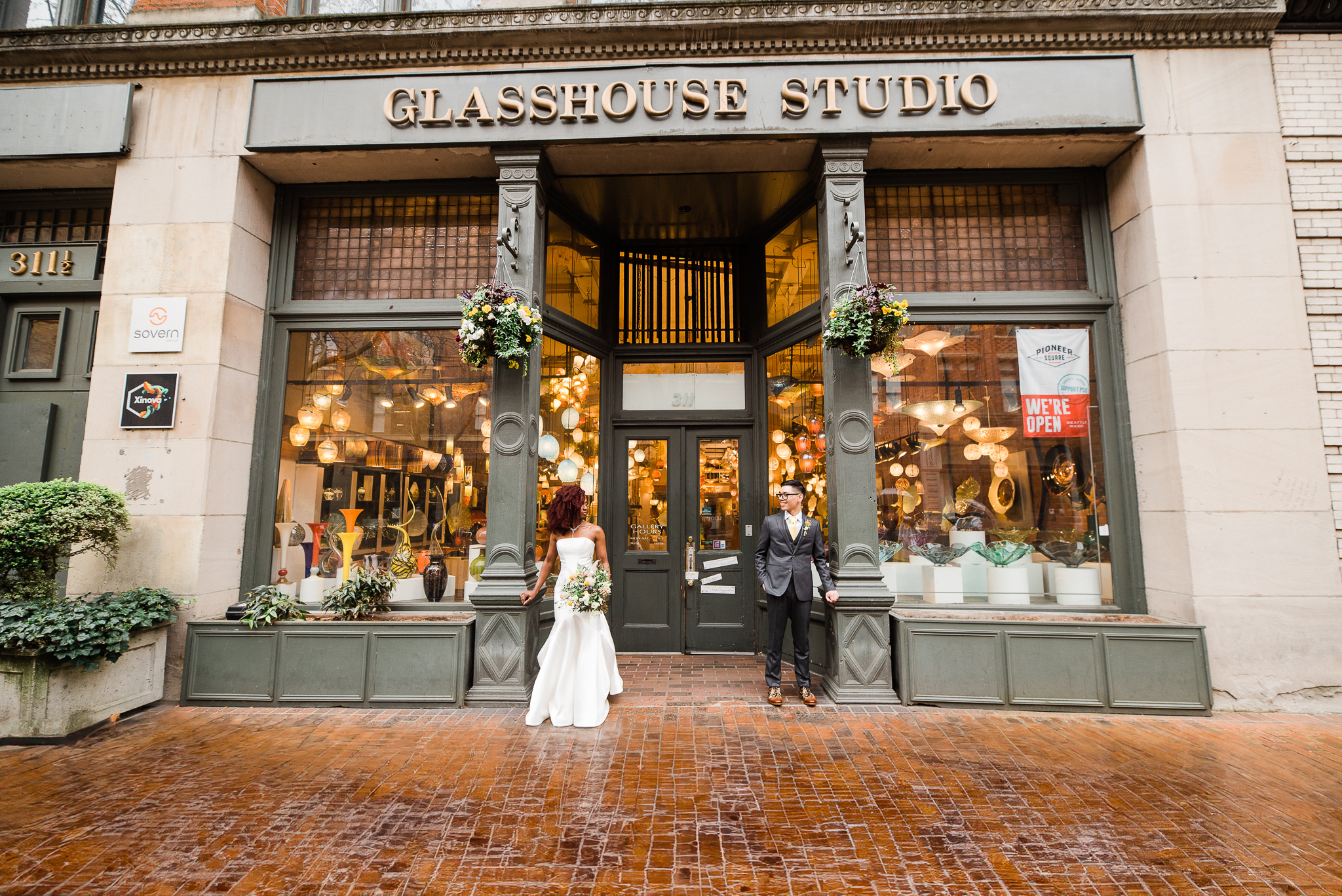 AXIS Pioneer Square Wedding, Seattle Wedding Venues, Seattle Wedding Photographer, Seattle Wedding Photographers