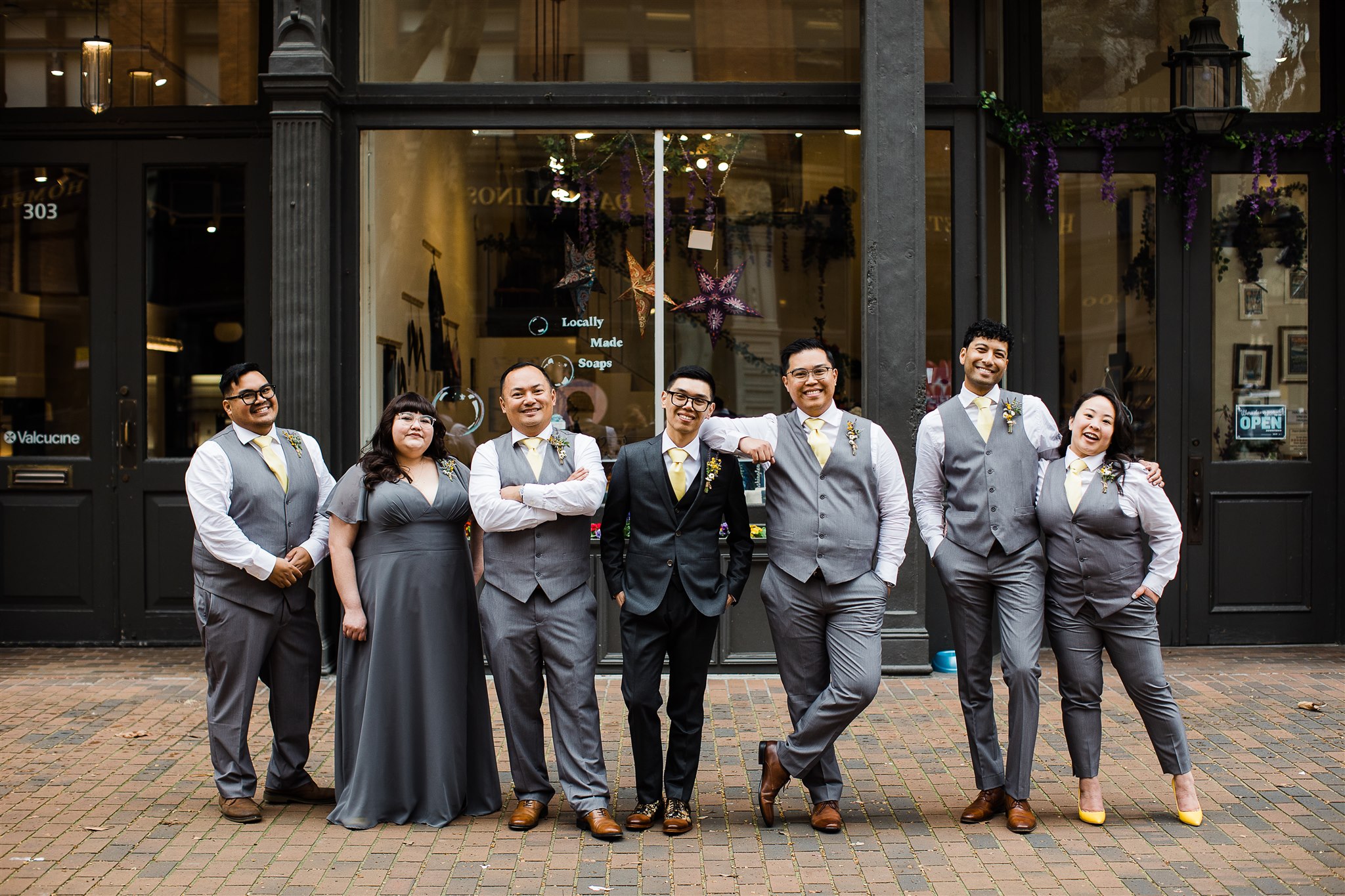 AXIS Pioneer Square Wedding, Seattle Wedding Venues, Seattle Wedding Photographer, Seattle Wedding Photographers