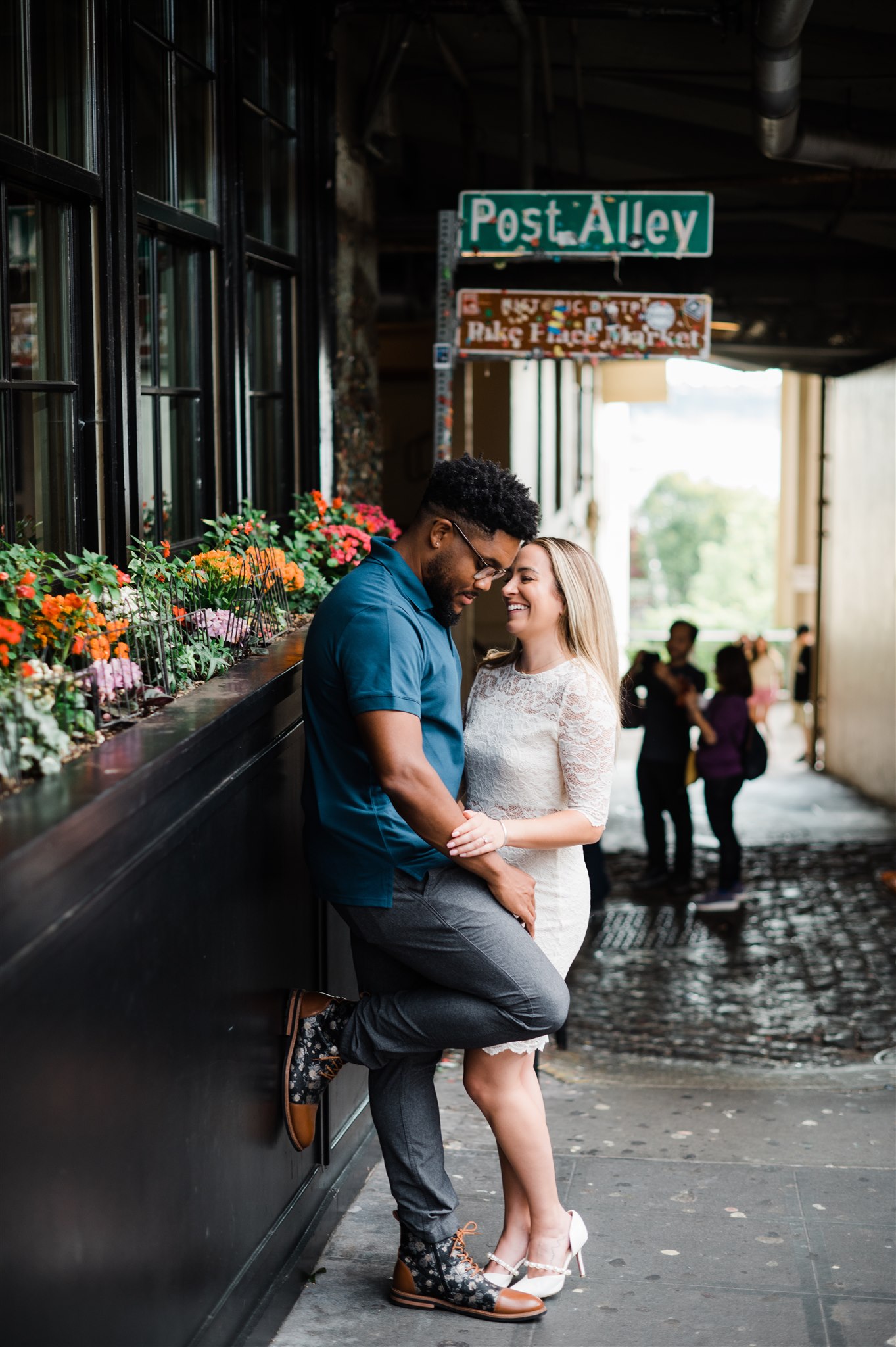 Pike Place Market Engagement Photos, Post Alley Engagement, Seattle Engagement Photographer, Captured by Candace Photography