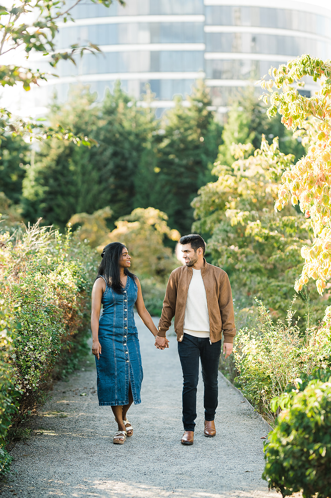 Engagement Seattle, Olympic Sculpture Park Engagement Photos, Seattle Art Museum Engagement Photos, Captured by Candace Photography