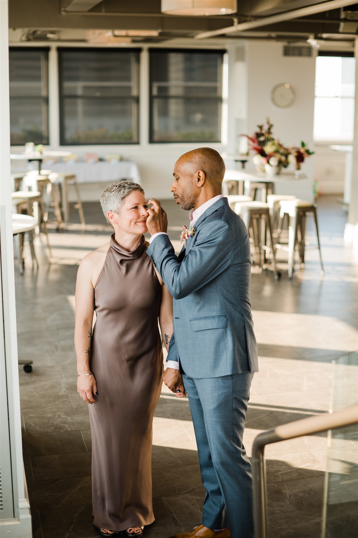 Smith Tower Wedding, Smith Tower Wedding Photos, Smith Tower Wedding Venue, Seattle Wedding Photographer