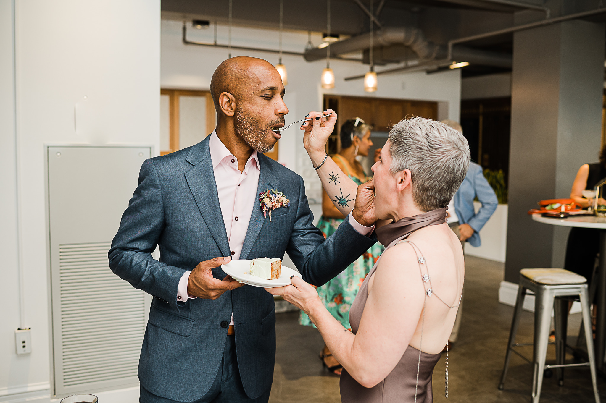 Smith Tower Wedding, Smith Tower Wedding Photos, Smith Tower Wedding Venue, Seattle Wedding Photographer