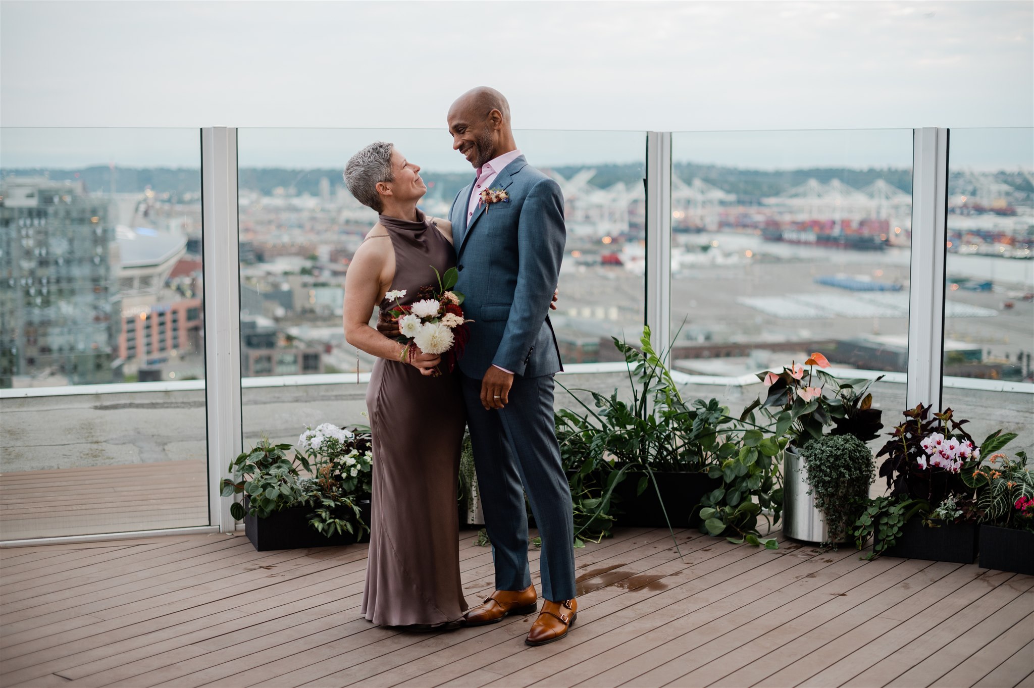 Smith Tower Wedding, Smith Tower Wedding Photos, Smith Tower Wedding Venue, Seattle Wedding Photographer