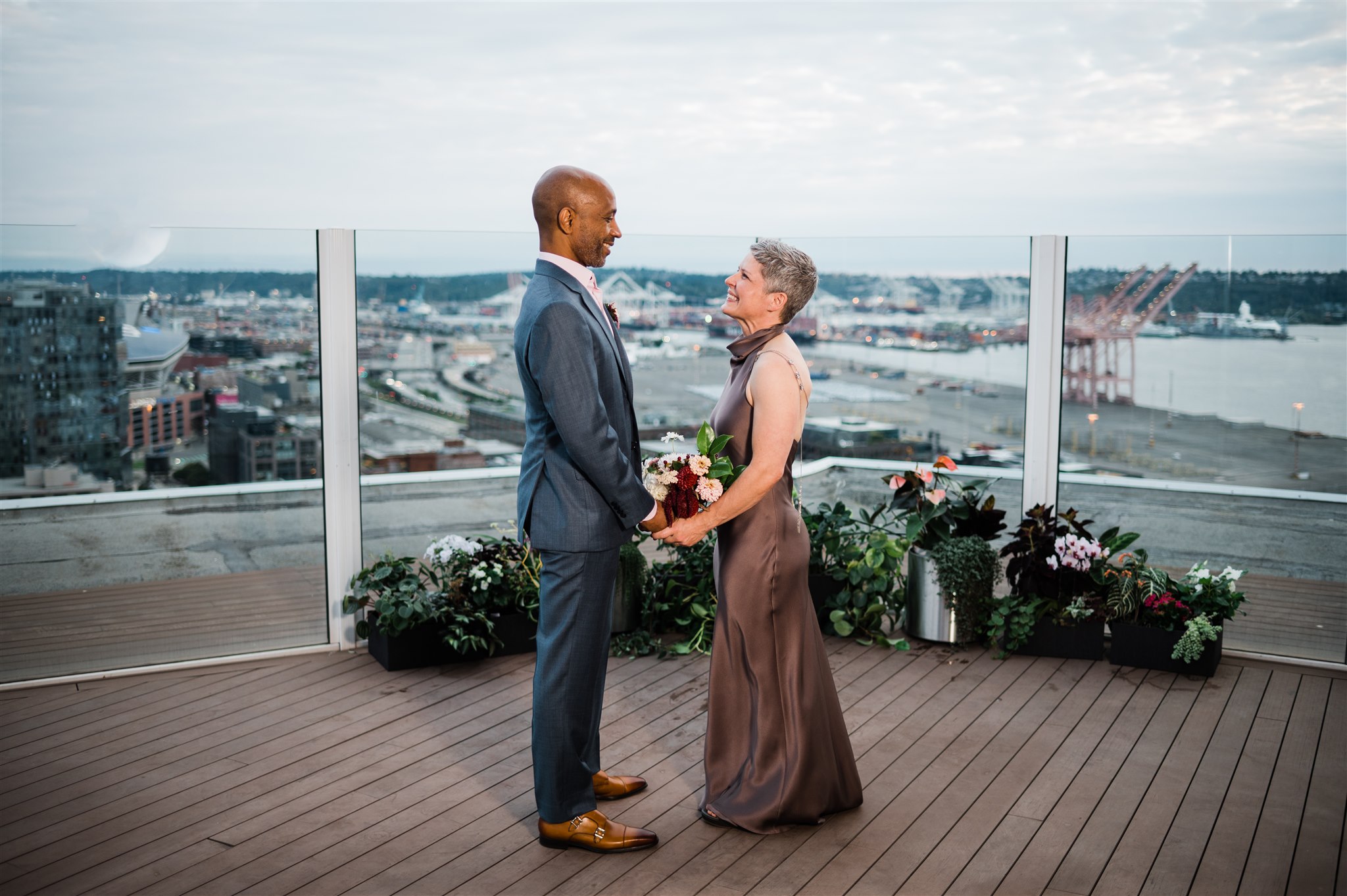 Smith Tower Wedding, Smith Tower Wedding Photos, Smith Tower Wedding Venue, Seattle Wedding Photographer