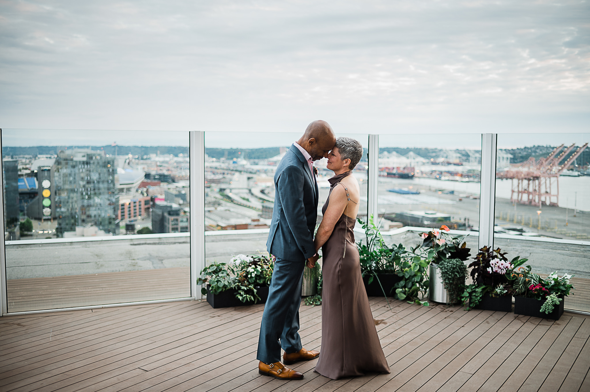 Smith Tower Wedding, Smith Tower Wedding Photos, Smith Tower Wedding Venue, Seattle Wedding Photographer