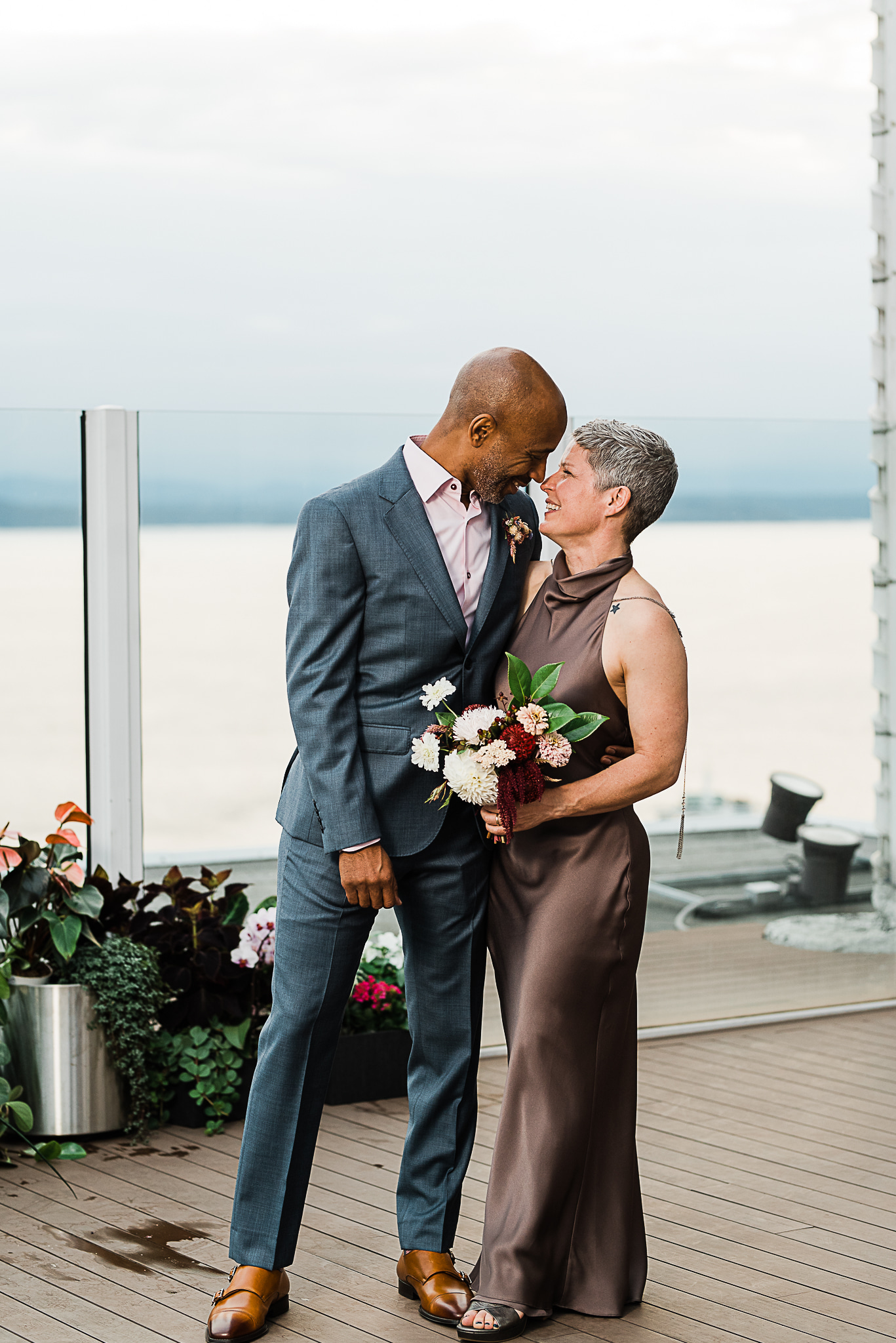 Smith Tower Wedding, Smith Tower Wedding Photos, Smith Tower Wedding Venue, Seattle Wedding Photographer