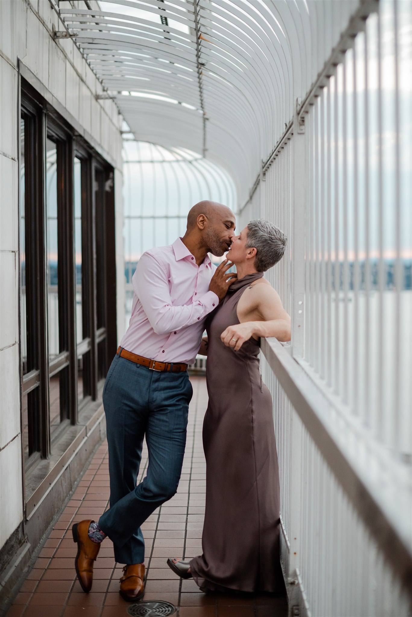 Smith Tower Wedding, Smith Tower Wedding Photos, Smith Tower Wedding Venue, Seattle Wedding Photographer