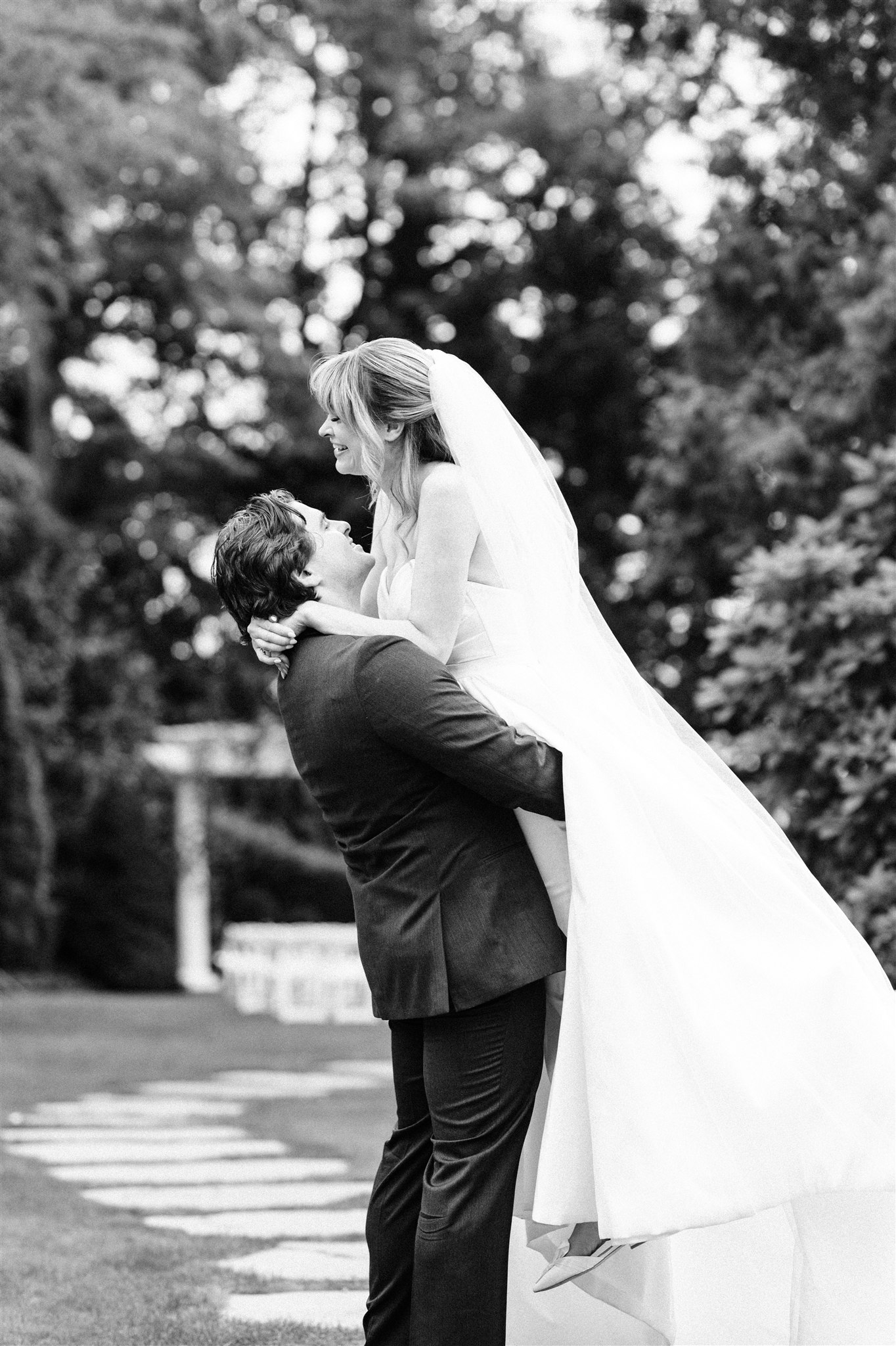 Wedding Portraits at Laurel Creek Manor